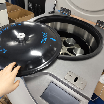 CL5R Centrifuge Berpendingin 5000rpm Kapasitas 4x1000ml untuk Analisis Darah